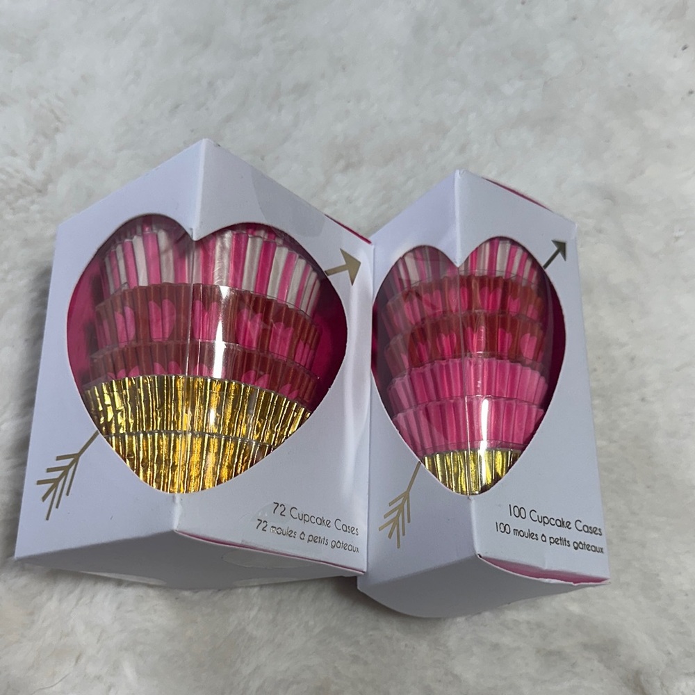 Meri Meri 72 cupcake liners and 100 mini cupcake liners gold and pink